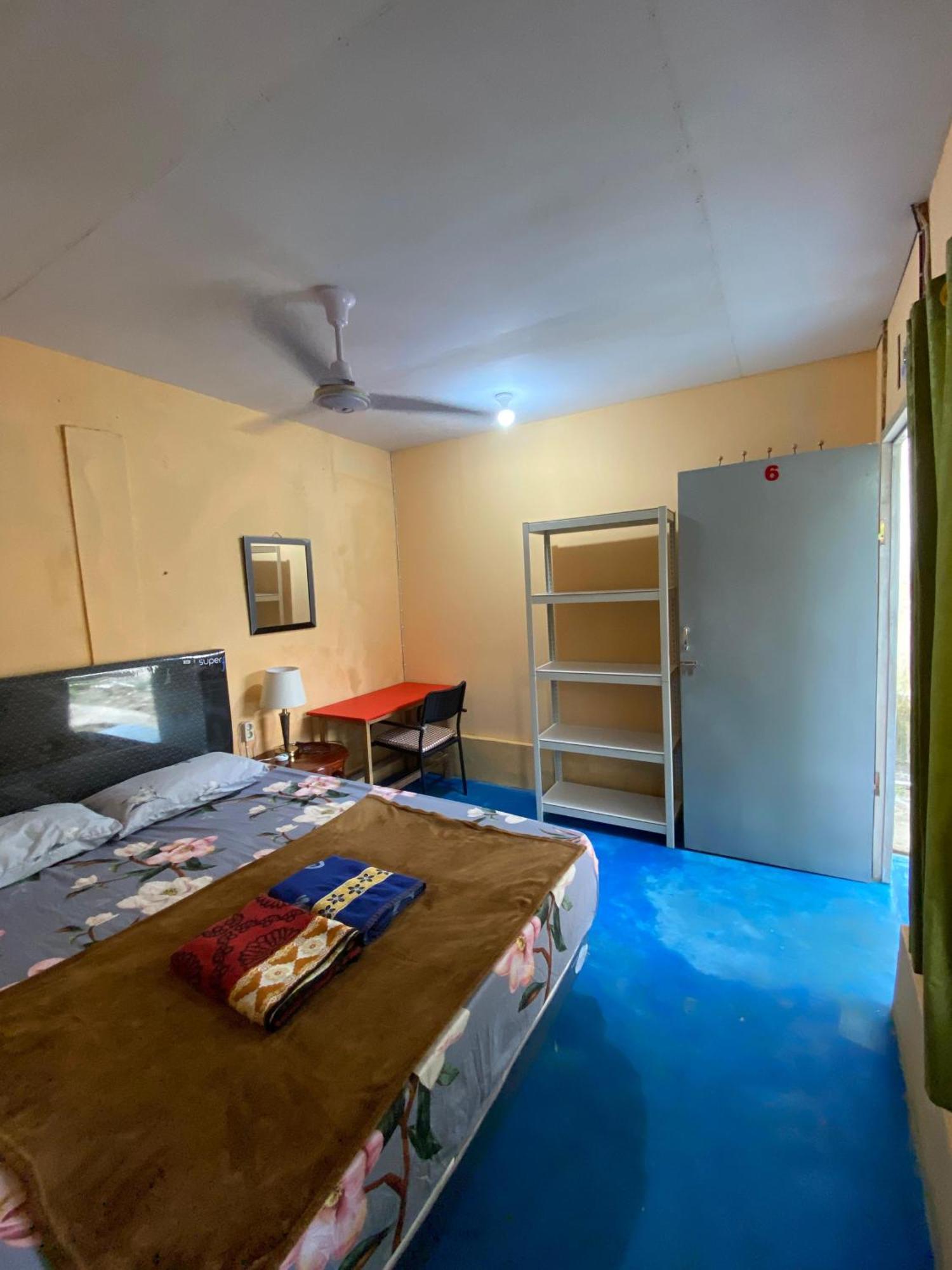 Harry & Mimin Homestay Gorontalo Exterior foto